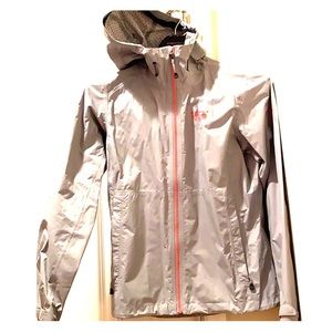 Mountain Hardware Dry.Q Evap Rain Jacket w/ hood